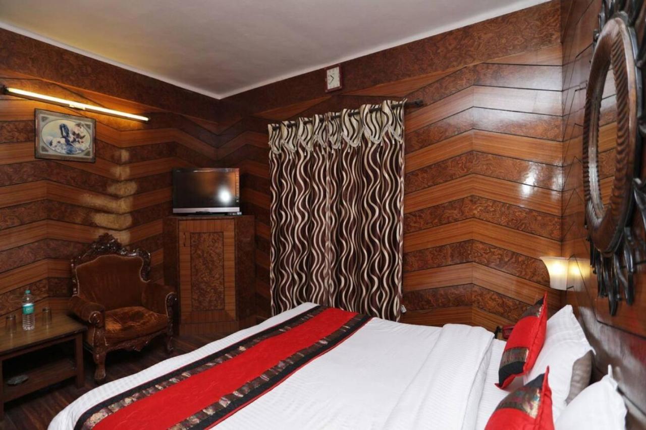 Goroomgo Ankur Lake View Mall Road Nainital - Prime Location With Luxury Room Екстериор снимка