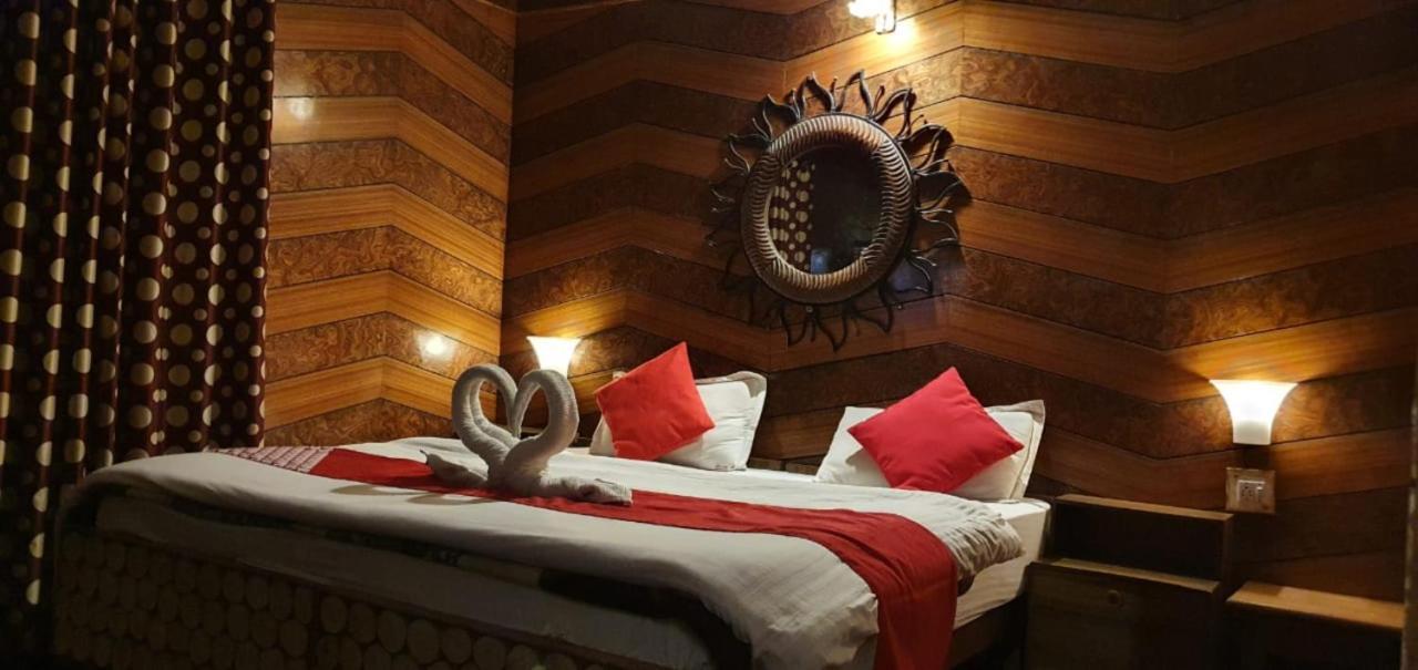 Goroomgo Ankur Lake View Mall Road Nainital - Prime Location With Luxury Room Екстериор снимка
