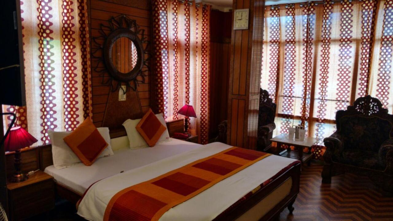 Goroomgo Ankur Lake View Mall Road Nainital - Prime Location With Luxury Room Екстериор снимка